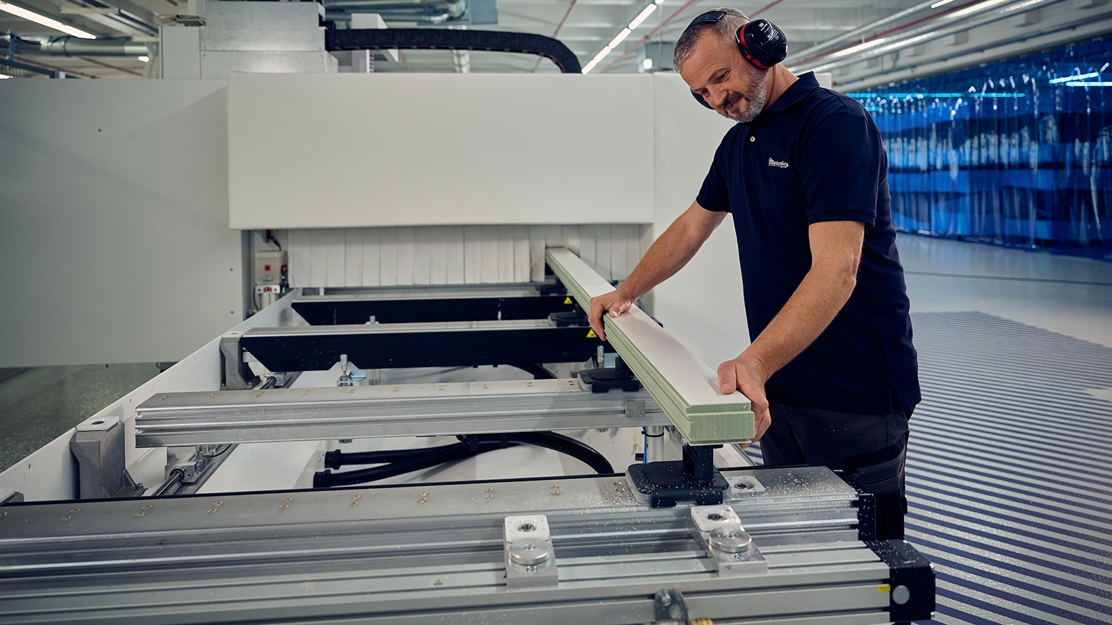 Meesenburg 社では革新的な製品がドイツのビショフスヴェルダに新設された HOMAG 生産センターで少し前から生産されている。